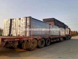 由湖南候車亭客戶訂購(gòu)的公交站臺(tái)發(fā)貨